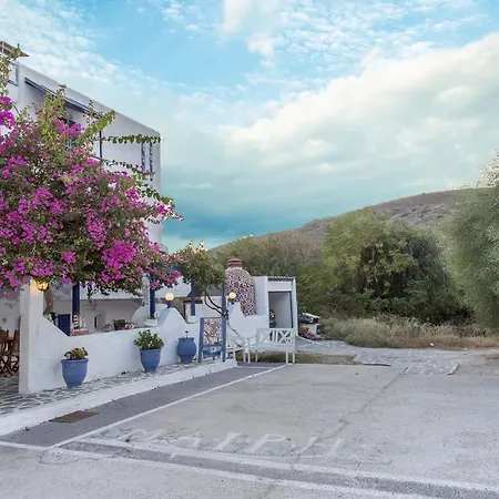 Mary Adamantas (Milos)